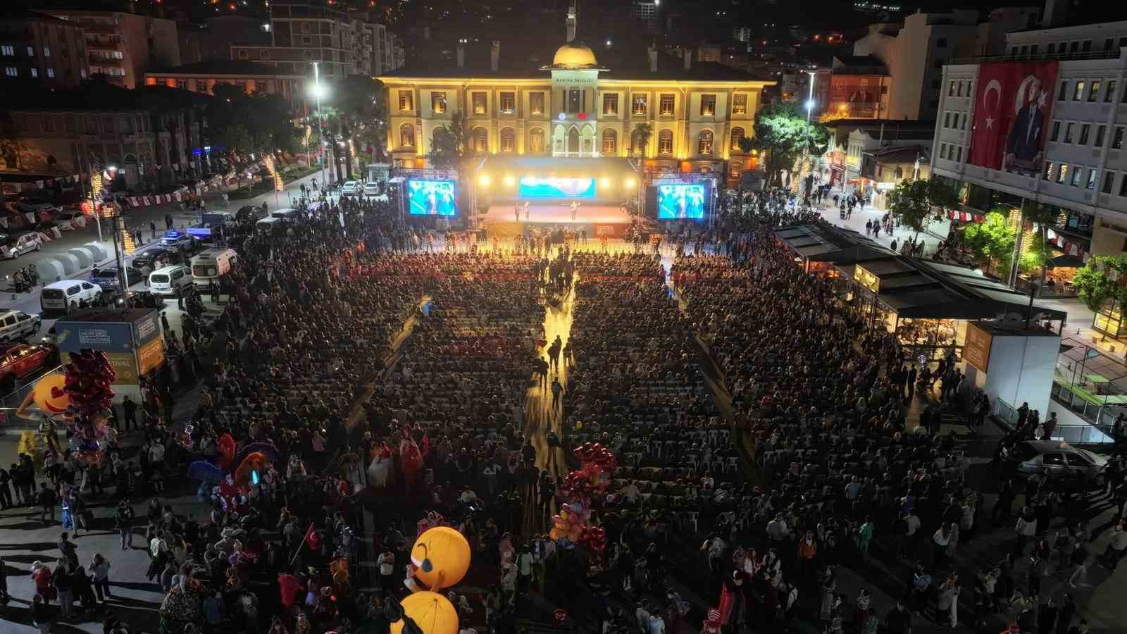 mesir coskusu sokaklara tasti 9 z5lZ1899