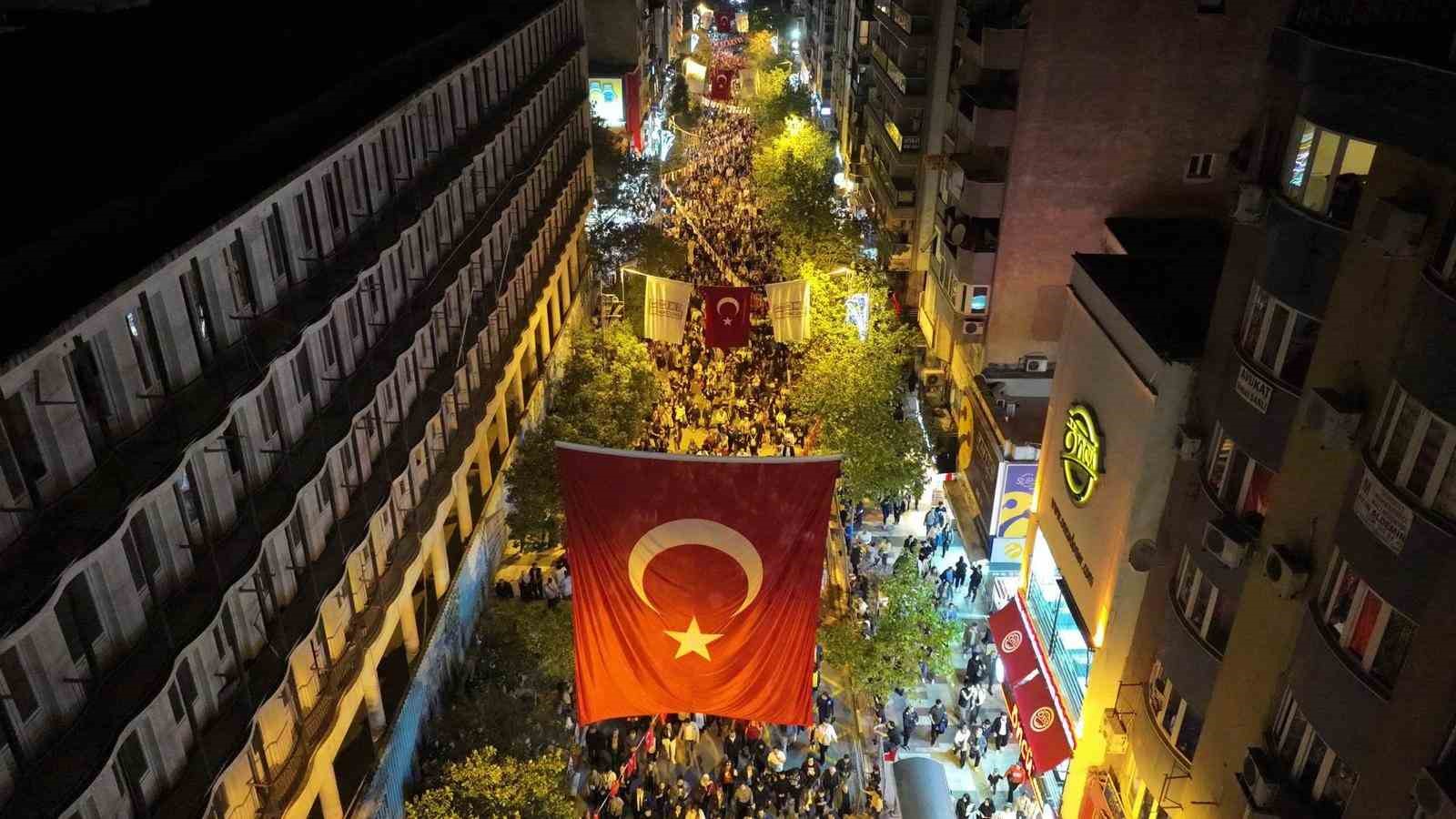 mesir fener alayi solene donustu 0 ZhiZTHJL