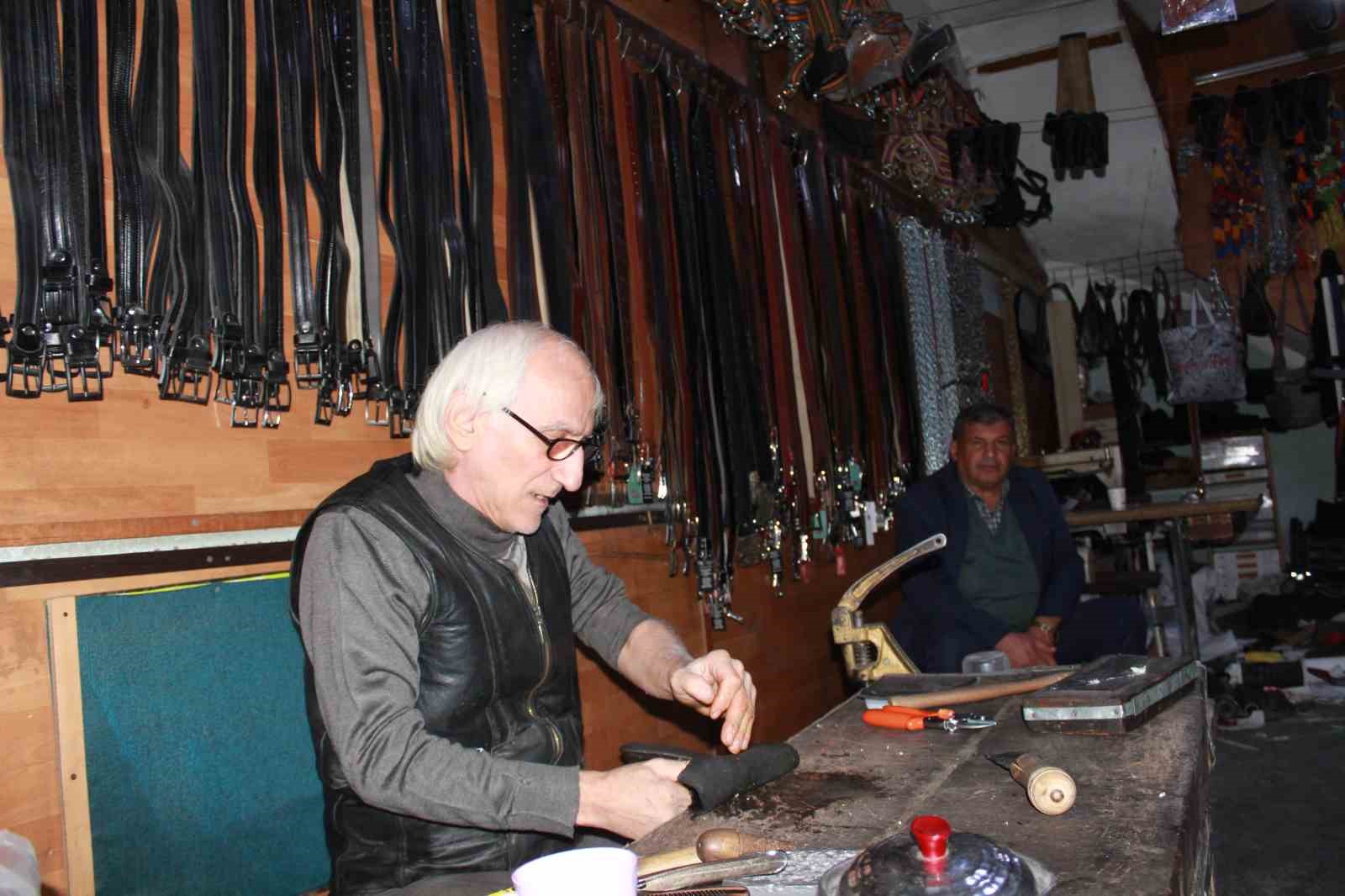 meslege 10 yasinda basladi yarim asirdir devam ediyor 5 GCtiGf7b