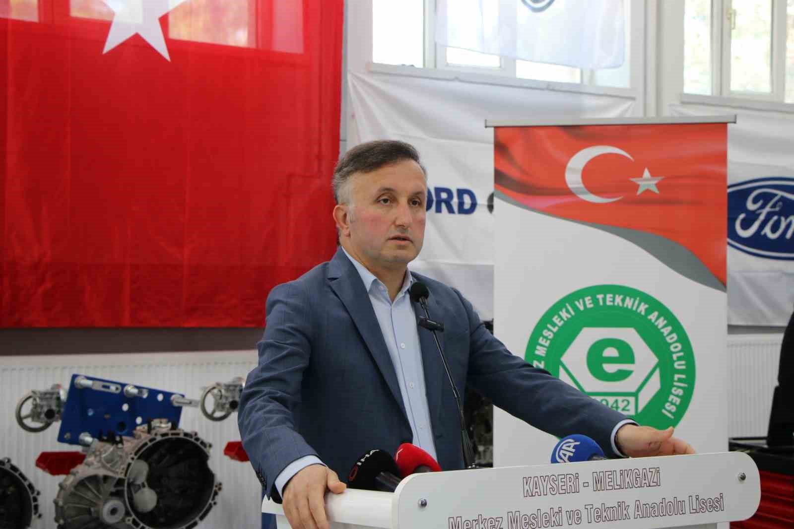 Meslek lisesine ’otomotiv eğitim laboratuvarı’ 10 meslek lisesine otomotiv egitim laboratuvari 6 8V4p3Aba