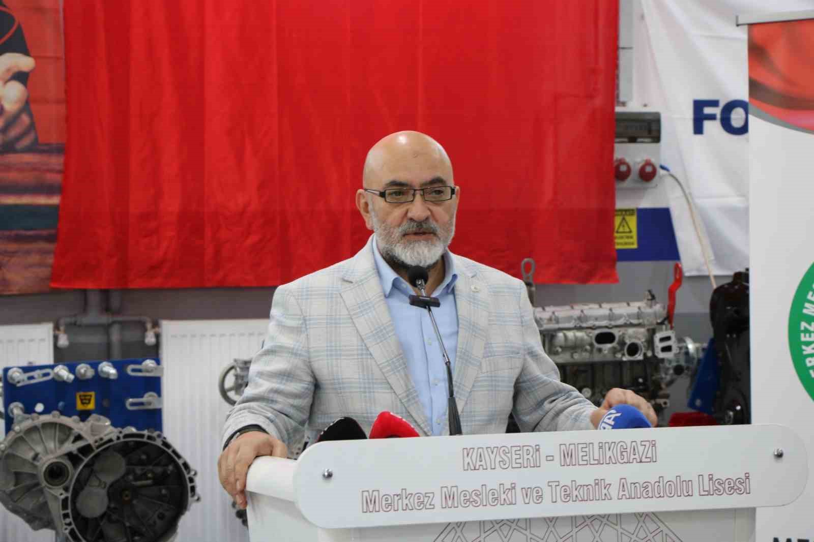 Meslek lisesine ’otomotiv eğitim laboratuvarı’ 12 meslek lisesine otomotiv egitim laboratuvari 8 el6HQJuH