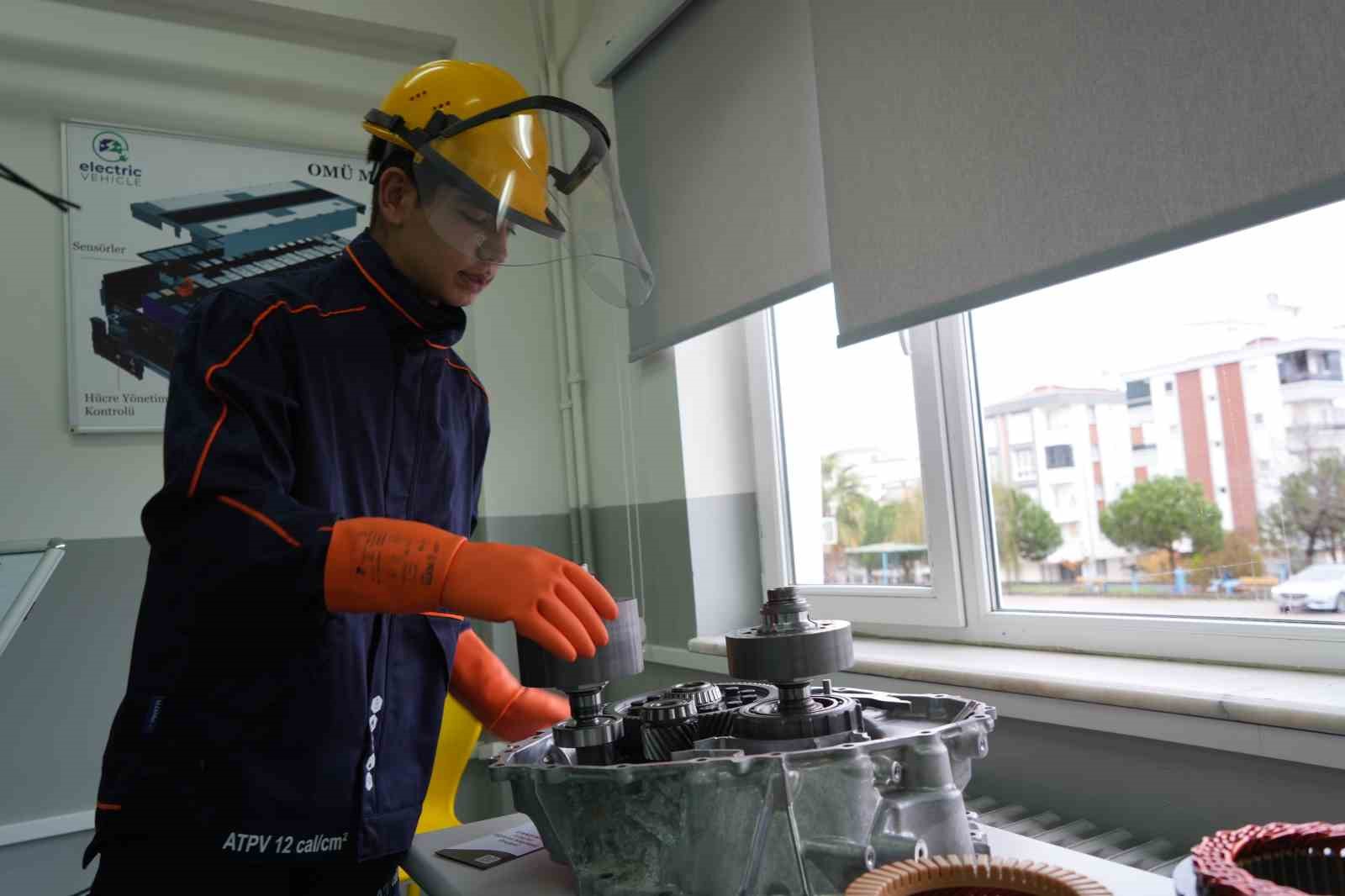 mesleki egitimde bir ilk elektrikli araclar egitim merkezi samsunda kuruldu 1 98HqYNCQ