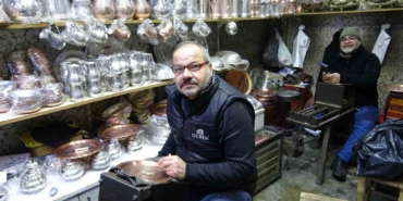 meslektas-dayi-yegen-44-yildir-birlikte-bakir-isliyor-BcRxUHqN.jpg