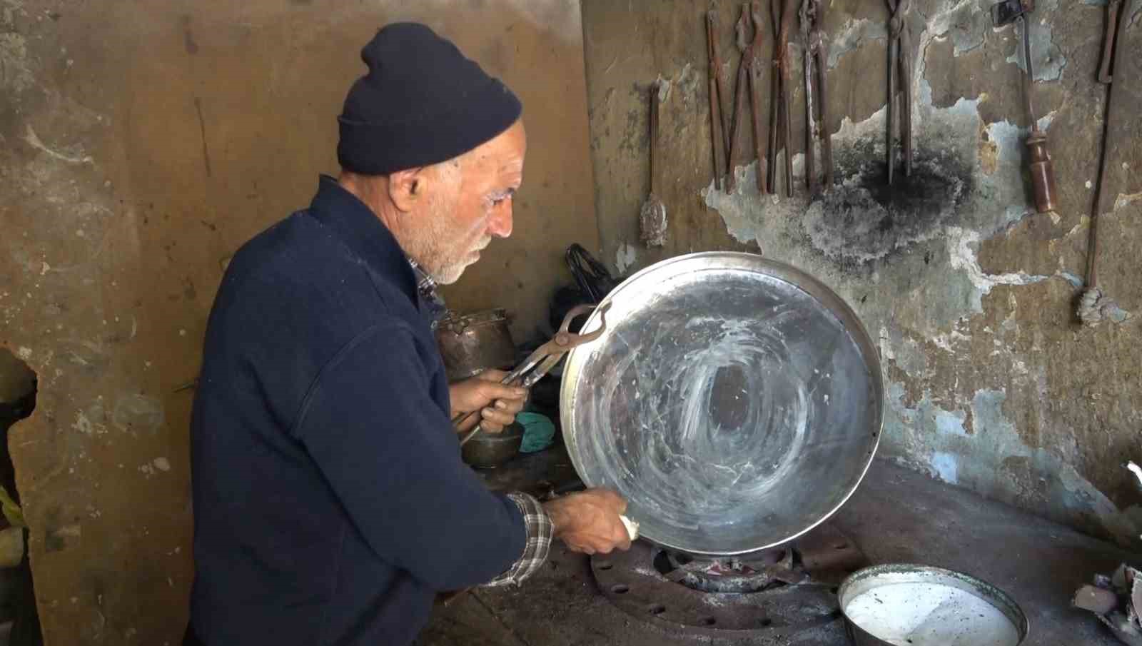 meslekte 55 yili geride birakti simdi yetistirecek cirak bulamiyor 1 l9aE5I9S