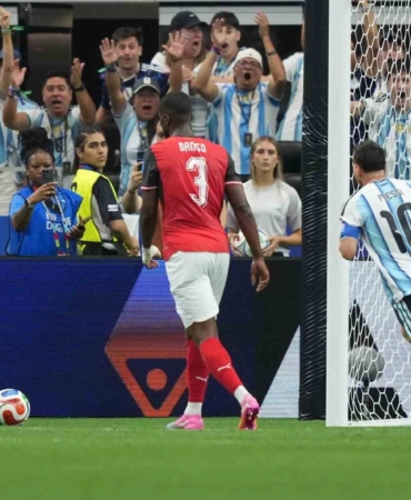 messi-dunya-kupasi-tarihinin-en-golcu-ismi-oldu-CQYfzNLb.jpg