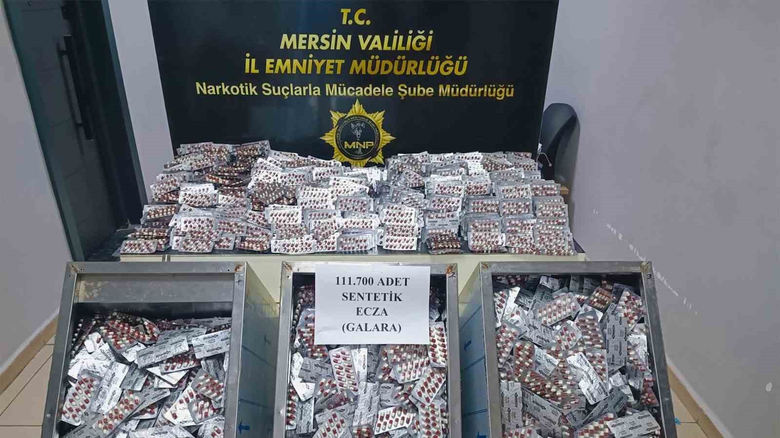 metal kolilerden binlerce sentetik hap cikti 2 kisi tutuklandi 2 QAfKktqb
