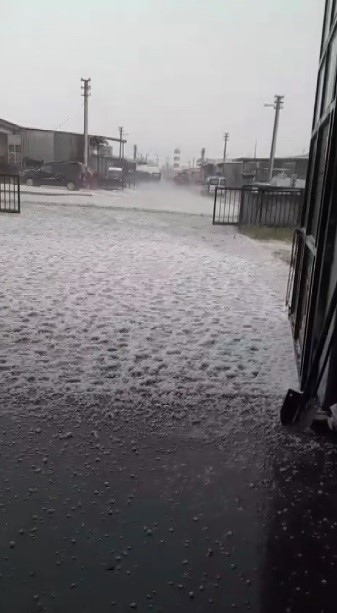 meteoroloji uyarmisti karsi dolu vurdu sanayi bolgesi beyaza burundu 5