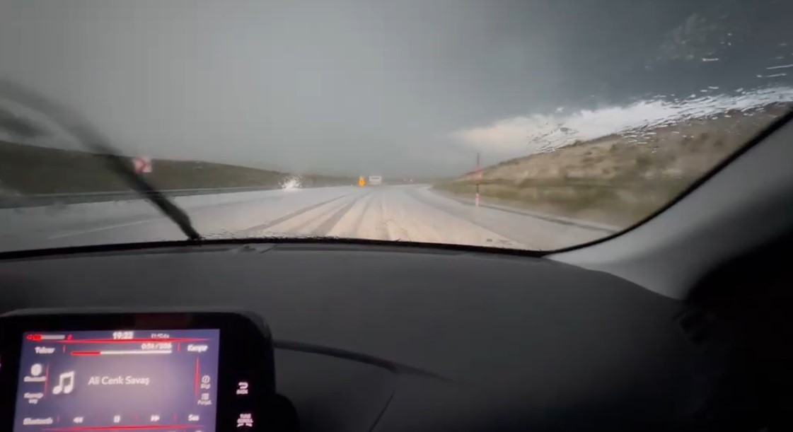 meteoroloji uyarmisti karsta dolu yagisi yollari beyaza burudu 1 kAmWFWcN