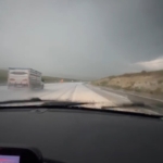 meteoroloji-uyarmisti-karsta-dolu-yagisi-yollari-beyaza-burudu-1KQ5OyRf.jpg