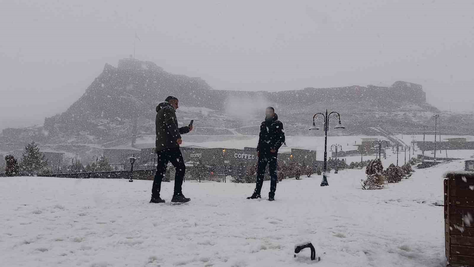 meteoroloji uyarmisti karsta yogun kar yagisi basladi 9 wACtPCwT