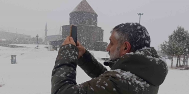 meteoroloji-uyarmisti-karsta-yogun-kar-yagisi-basladi-DtHWQ9jq.jpg