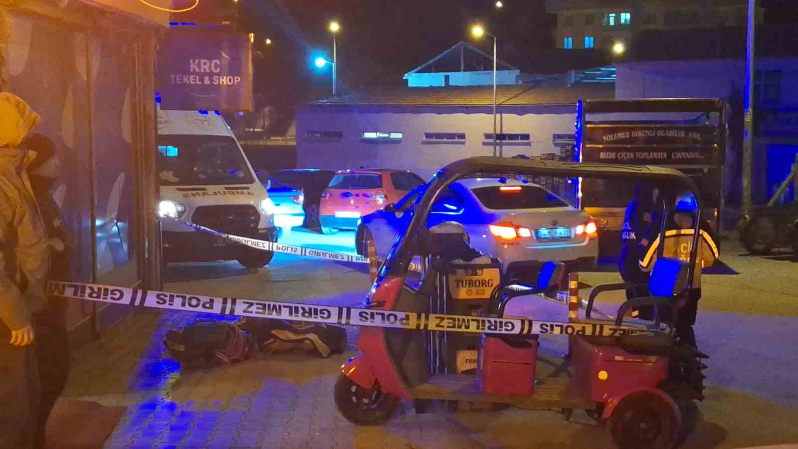 metrelerce yukseklikten beton zemine dusen yasli adam hayatini kaybetti 2 R2VMXLh8