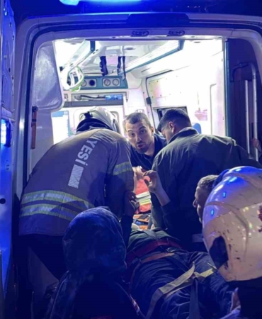 metro-calismasi-sirasinda-iskele-coktu-1-isci-oldu-2-iscinin-tedavisi-suruyor-tHG6z6pM.jpg