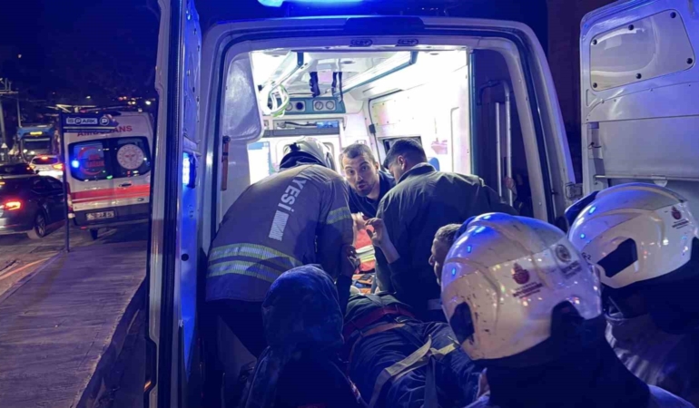 metro-calismasi-sirasinda-iskele-coktu-1-isci-oldu-2-iscinin-tedavisi-suruyor-tHG6z6pM.jpg