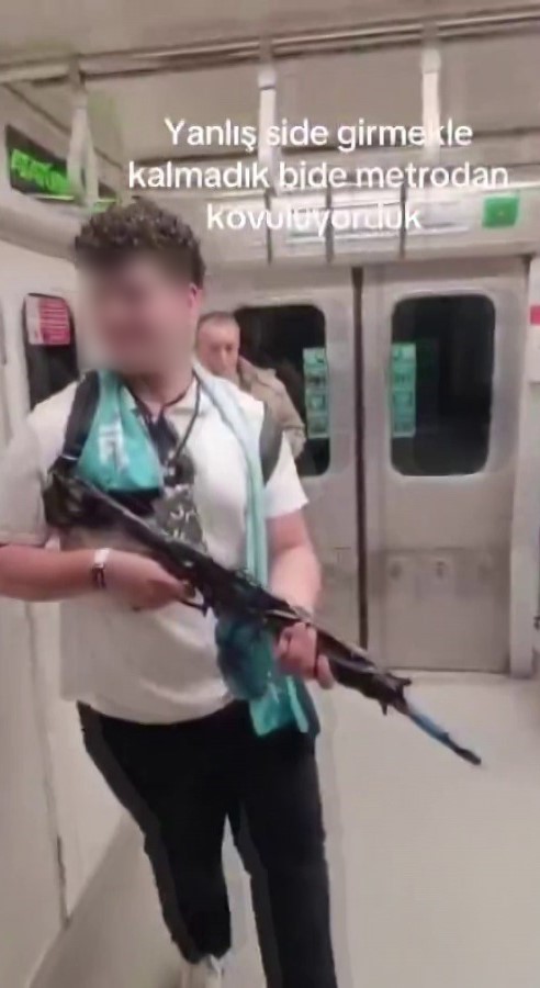 metroda oyuncak tufekle video ceken genc gozaltina alindi 2 45MNuTc2