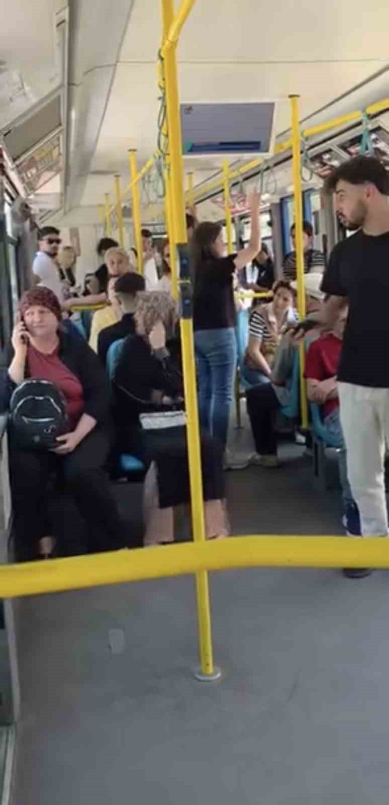 metroda yuksek sesle konusma tartismasi 0 qfZ6MDKs