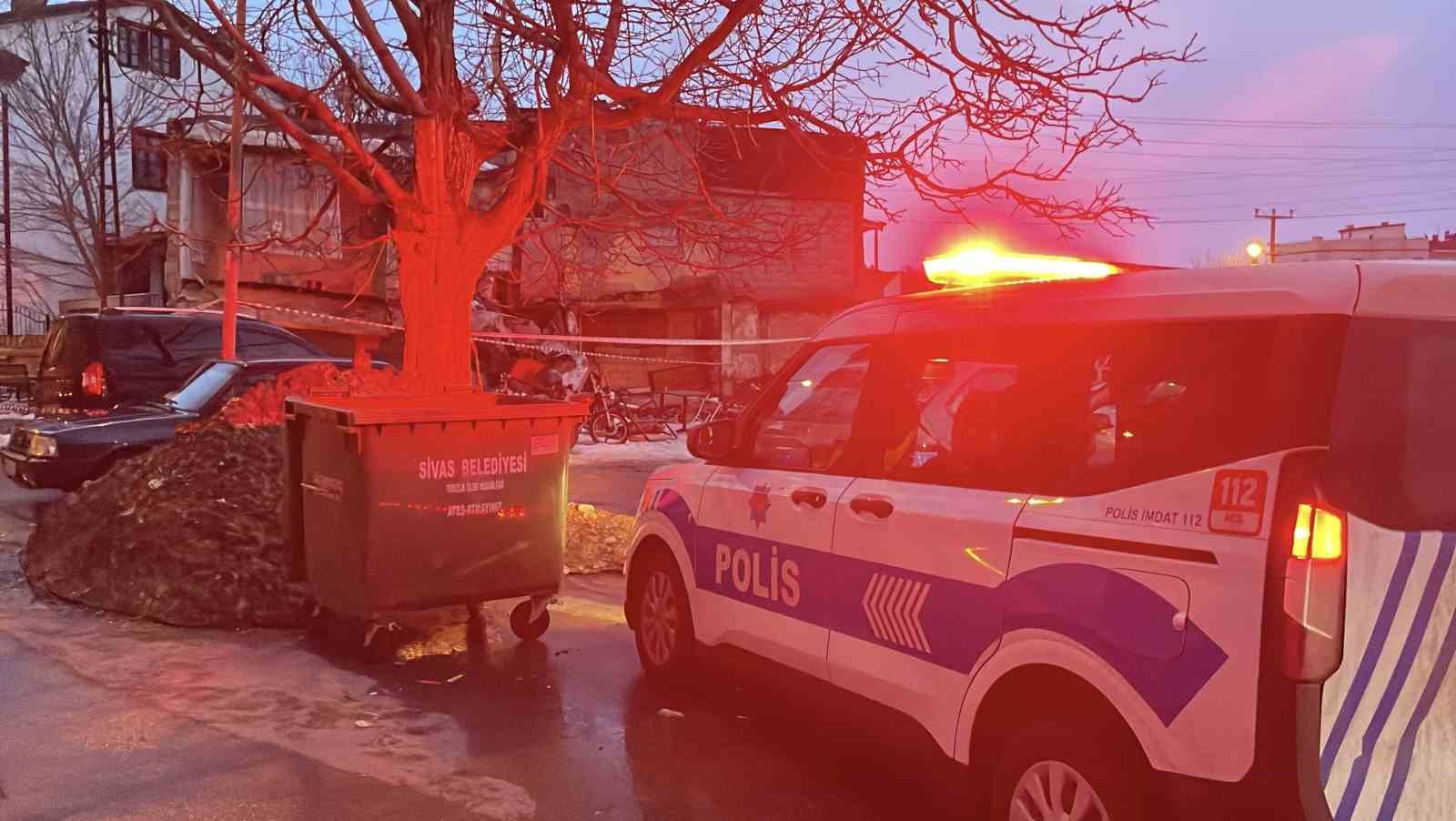 metruk bina coktu mahallede panik yasandi 3