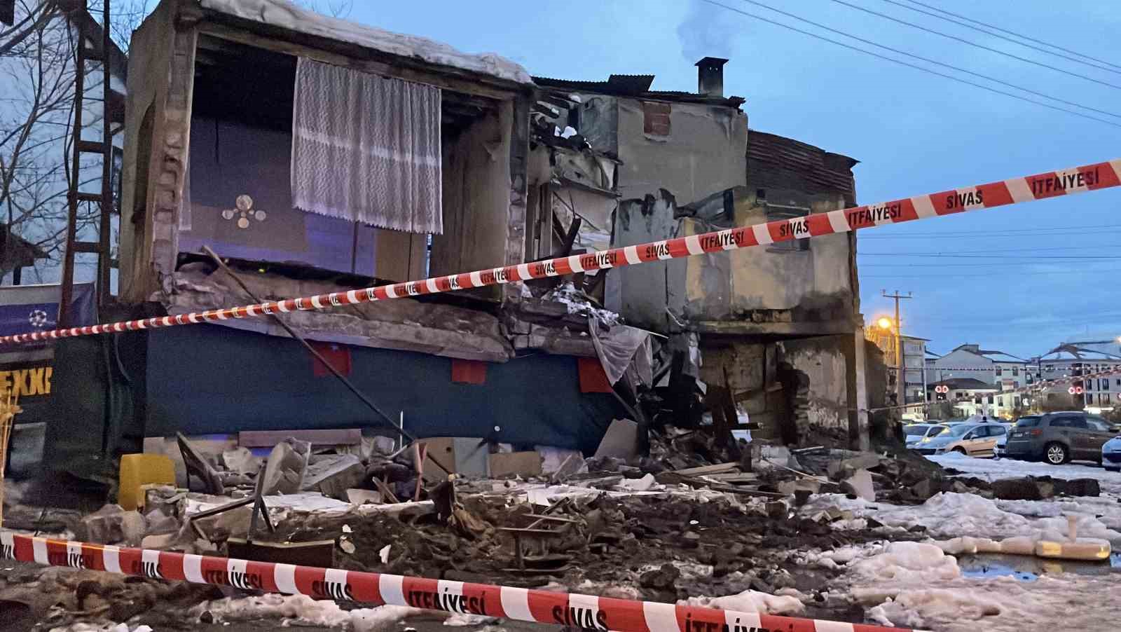 metruk bina coktu mahallede panik yasandi 4 FwCQCbKa