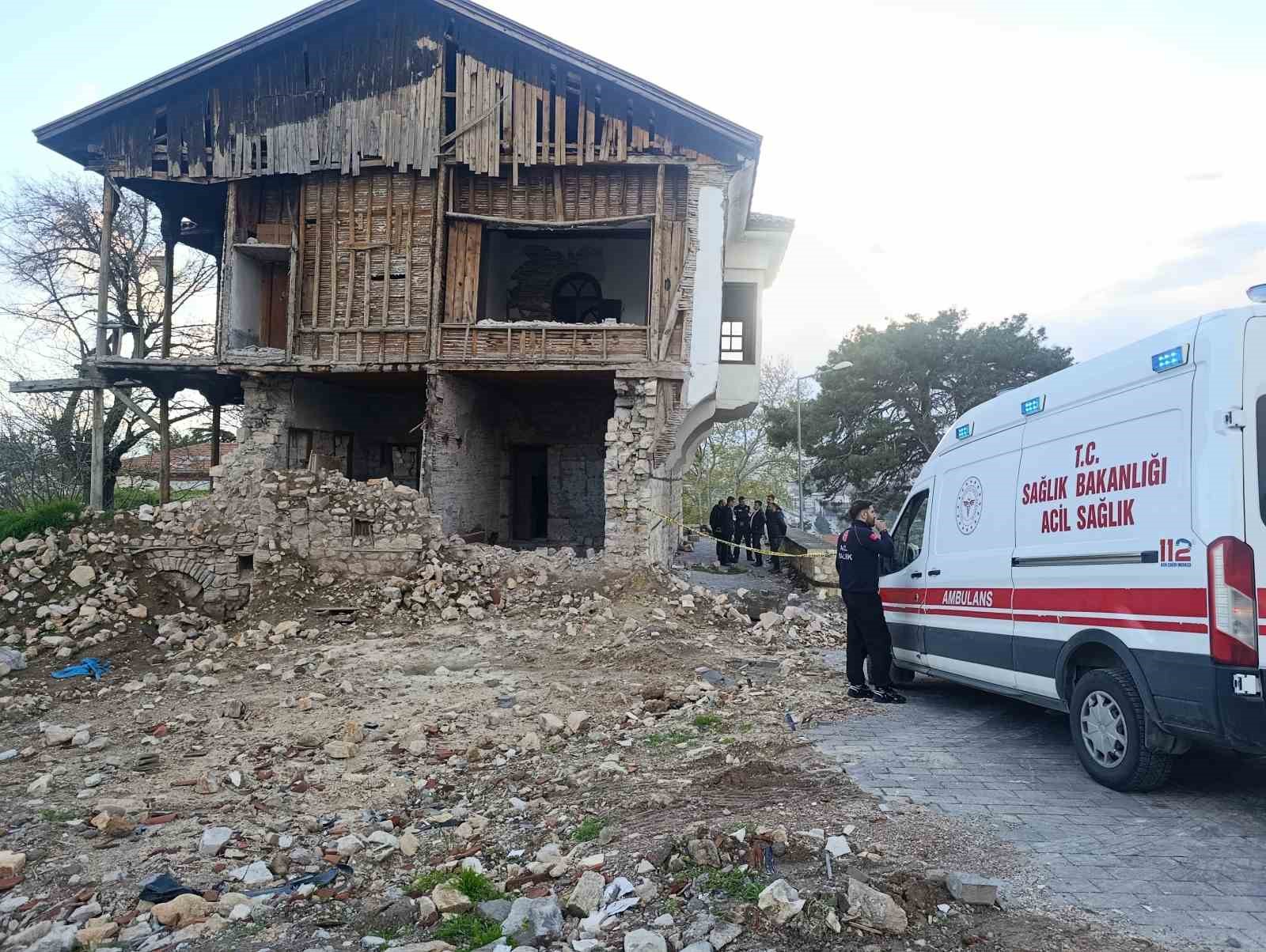 Metruk binada erkek cesedi bulundu 5 metruk binada erkek cesedi bulundu 1 Lf5FkZUP
