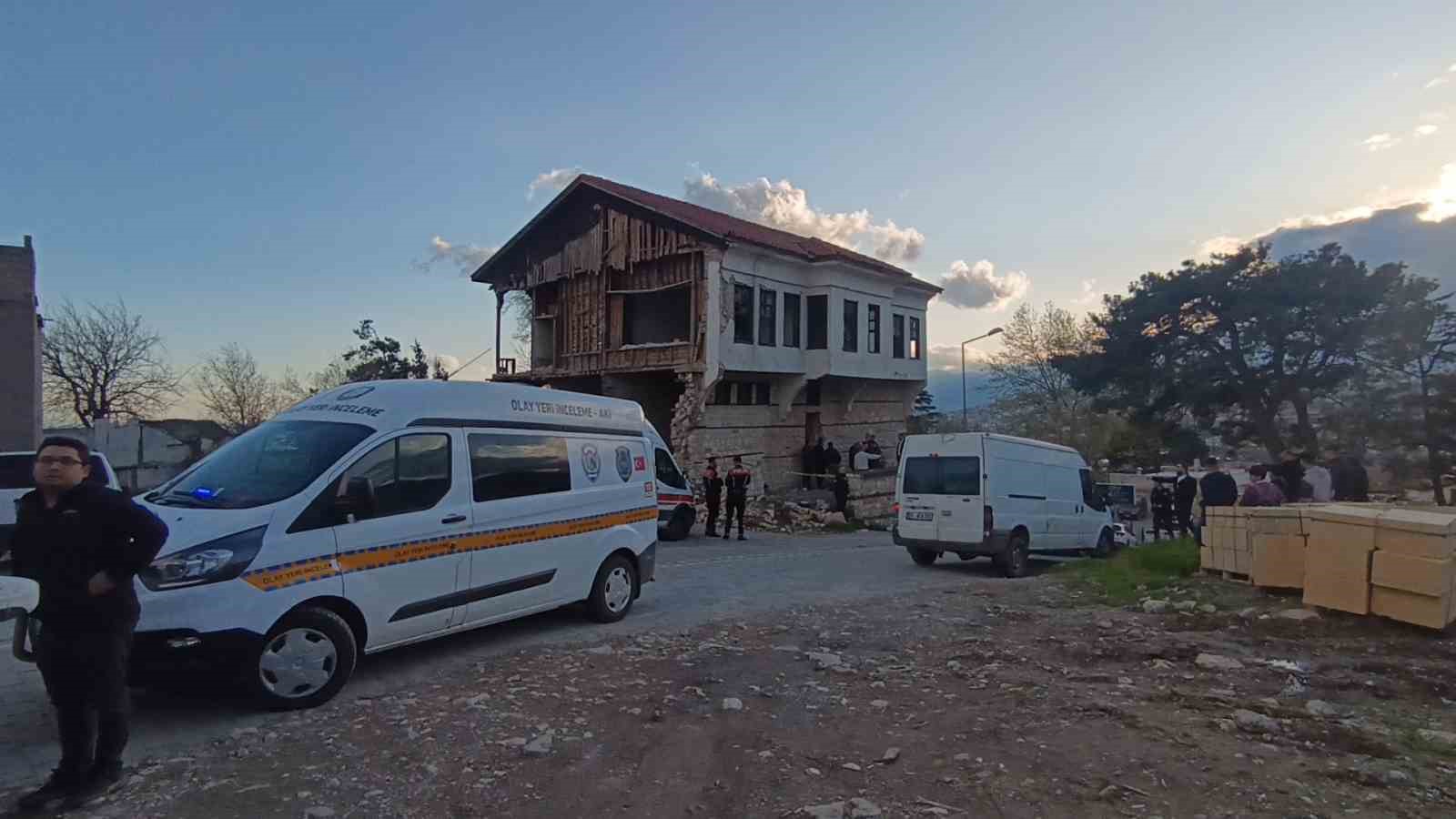 Metruk binada erkek cesedi bulundu 9 metruk binada erkek cesedi bulundu 5 QQ413kVA