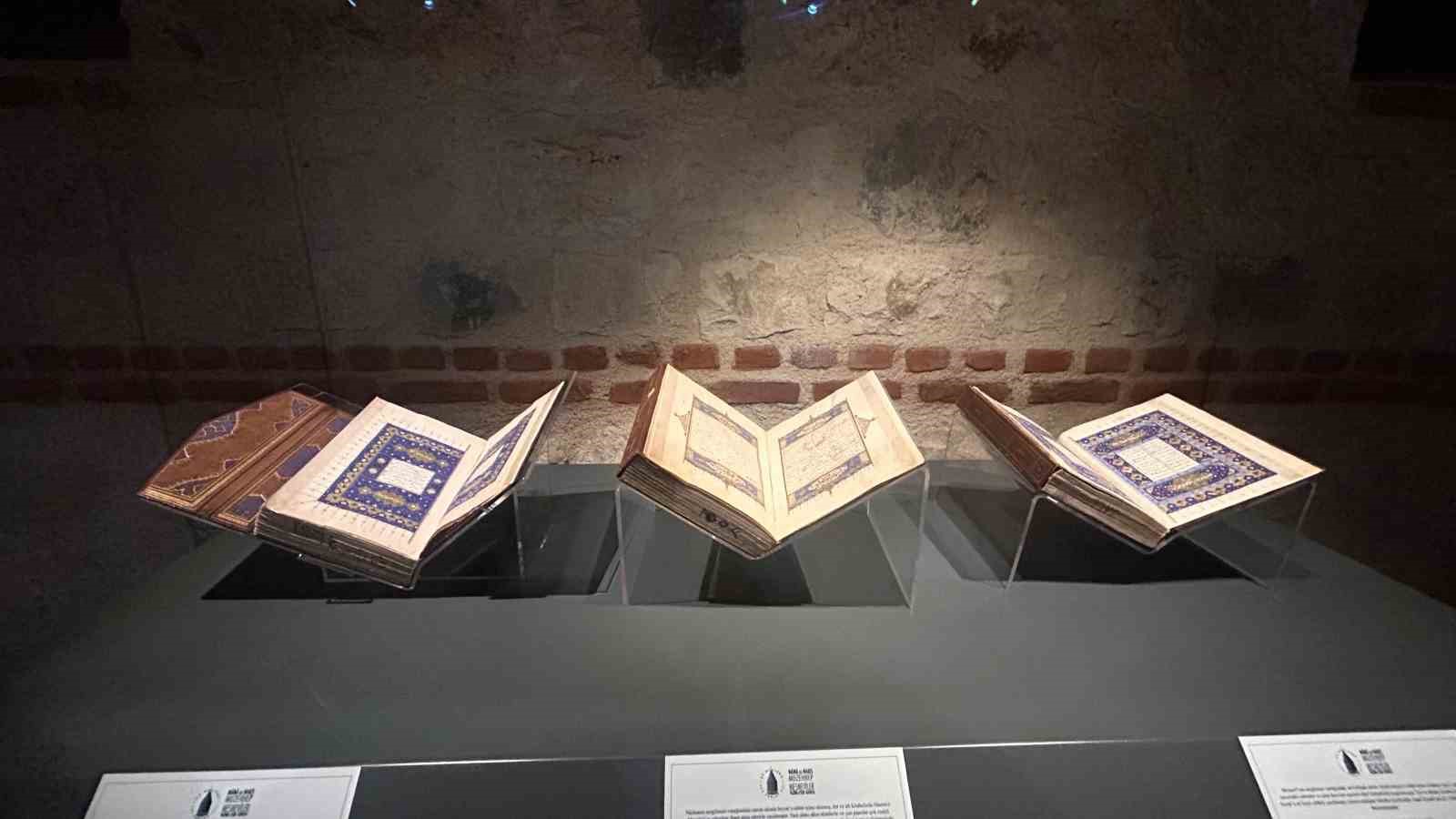 mevlananin 7 asirlik mesnevi mirasi mana ve nakis muzehhep mesneviler yazma eser sergisinde anlatildi epJIhYJD