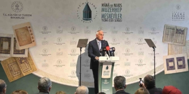 mevlananin-7-asirlik-mesnevi-mirasi-mana-ve-nakis-muzehhep-mesneviler-yazma-eser-sergisinde-anlatildi-uj8auctV.jpg