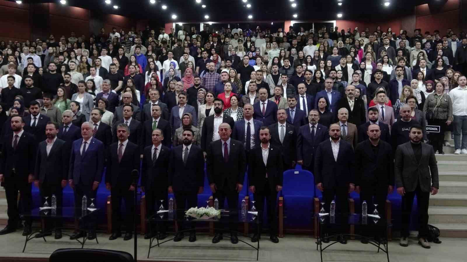 Mevlüt Çavuşoğlu, "Müslüman ülkelere karşı kurulan ittifaklara biz de boş durmuyoruz" 5 mevlut cavusoglu musluman ulkelere karsi kurulan ittifaklara biz de bos durmuyoruz 1 QmctIsc8