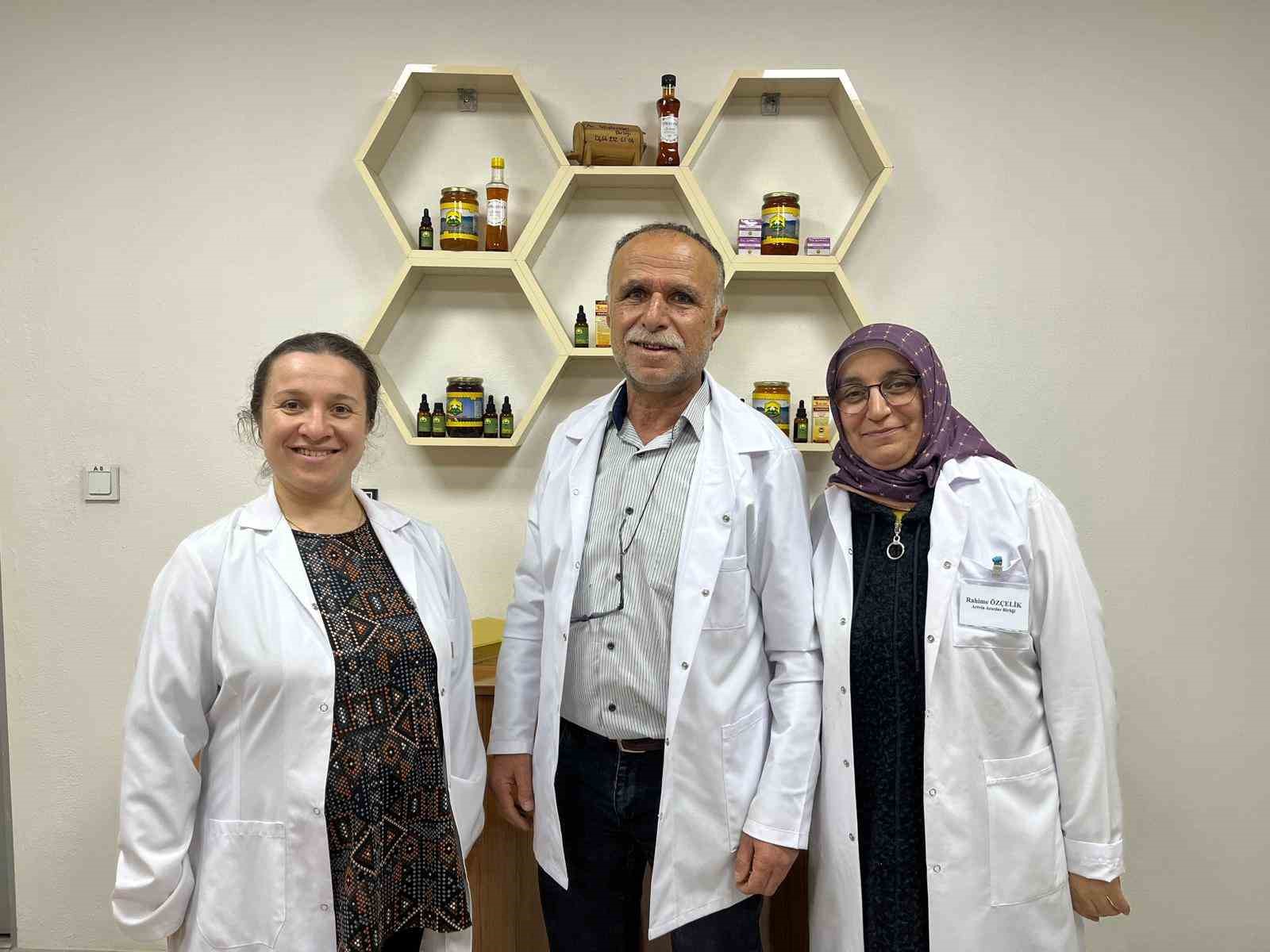Mevsim normallerinin altında seyreden hava sıcaklığı arıcıları vurdu, uzmanlardan kritik uyarı 8 mevsim normallerinin altinda seyreden hava sicakligi aricilari vurdu uzmanlardan kritik uyari 4 Fkl3belj