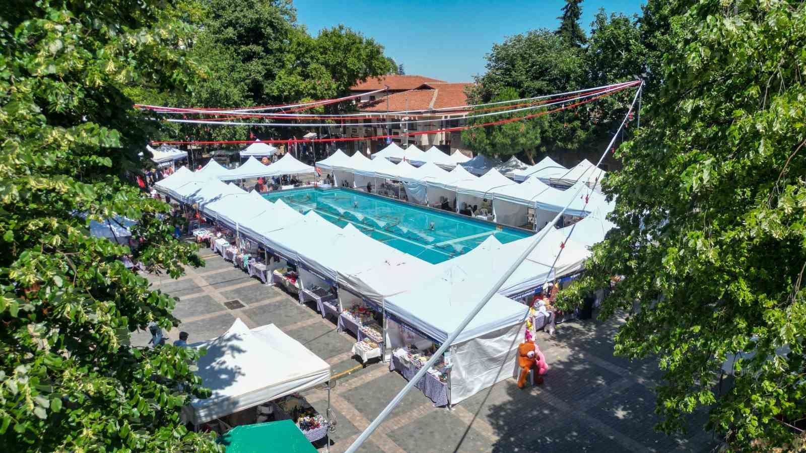 meydan kadinlarin dayanisma pazarina ilgi buyuyor 0 RYjpnYvW