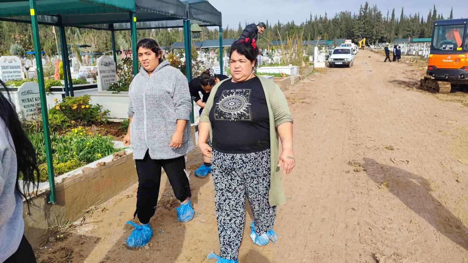 mezarlar selde coktu aileler isyan etti 6 W897m7Np