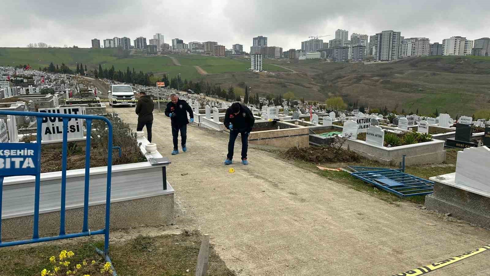mezarlikta silahli saldiri 1 yarali 6 nHF5jWI3