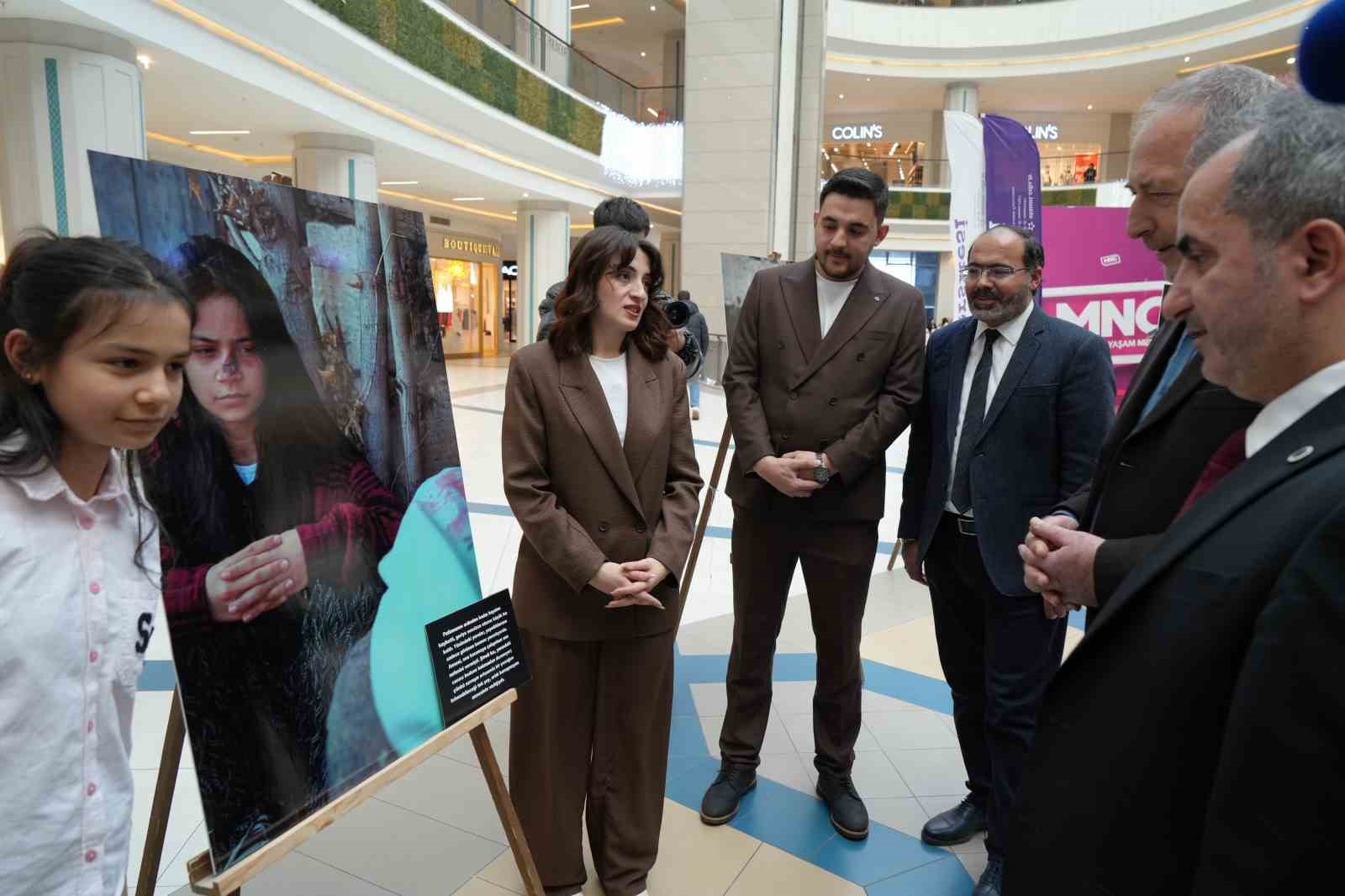 mezuniyet odevi icin fotograflarla gazzeli kadinlari anlattilar 10 YJkbszZa