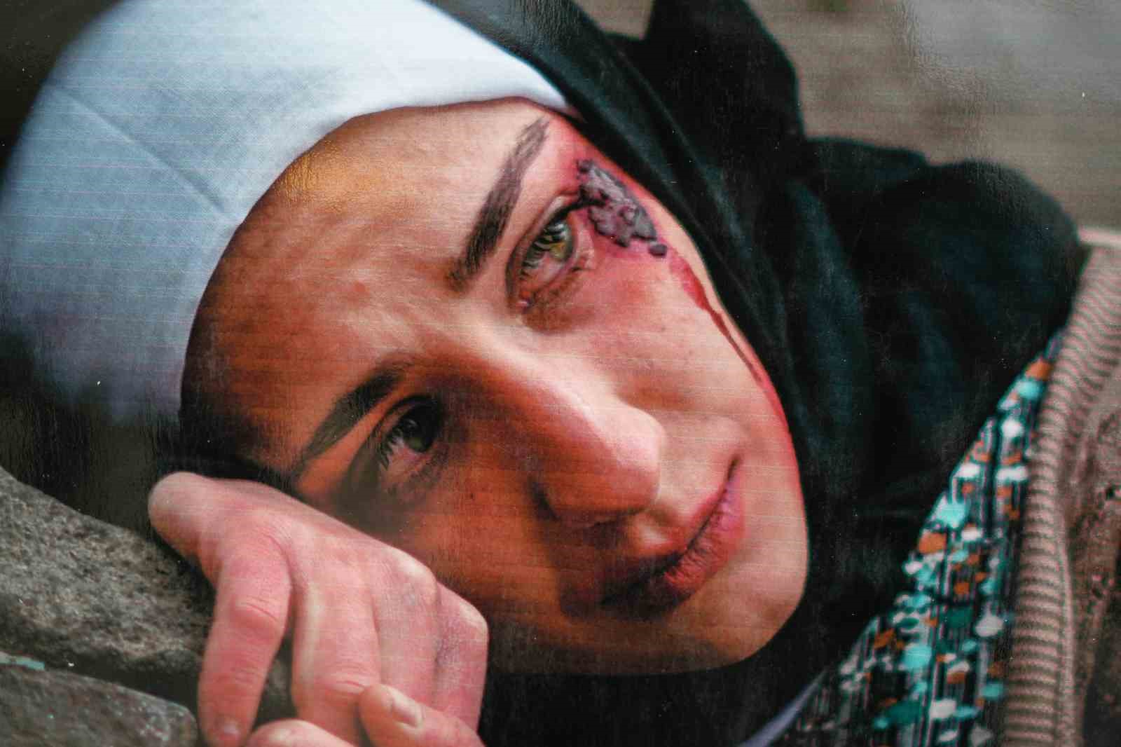 mezuniyet odevi icin fotograflarla gazzeli kadinlari anlattilar 5 1dDwZi7Q