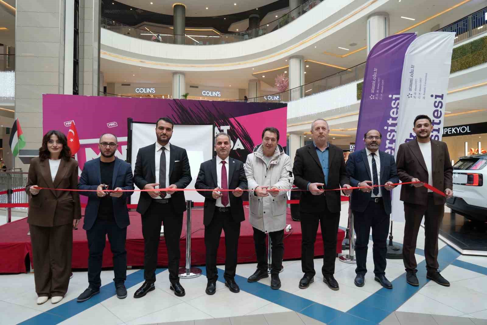 mezuniyet odevi icin fotograflarla gazzeli kadinlari anlattilar 9 l7HNC8qy