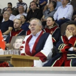 mezuniyet-toreninde-gozyaslari-sel-oldu-n6lNGm5U.jpg