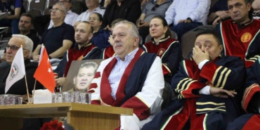 mezuniyet-toreninde-gozyaslari-sel-oldu-n6lNGm5U.jpg