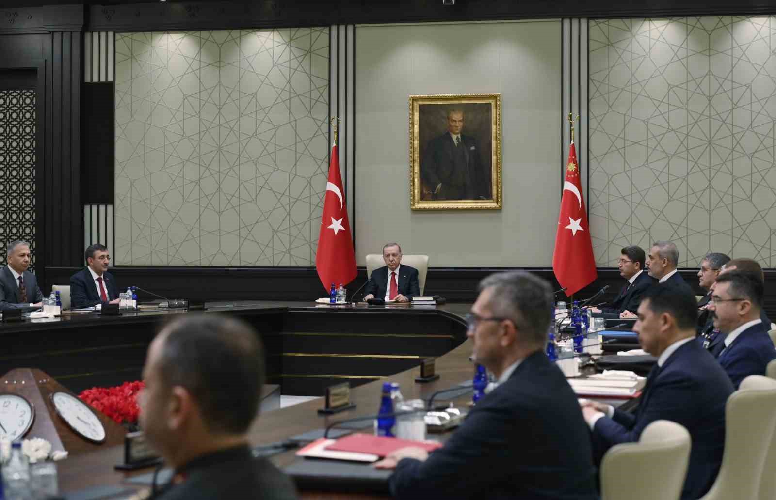 MGK Bildirisi: "Türkiye, Gazze’de istikrarın teminatı olacak mekanizmalarda sorumluluk üstlenmeye hazır" 6 mgk bildirisi turkiye gazzede istikrarin teminati olacak mekanizmalarda sorumluluk ustlenmeye hazir 2