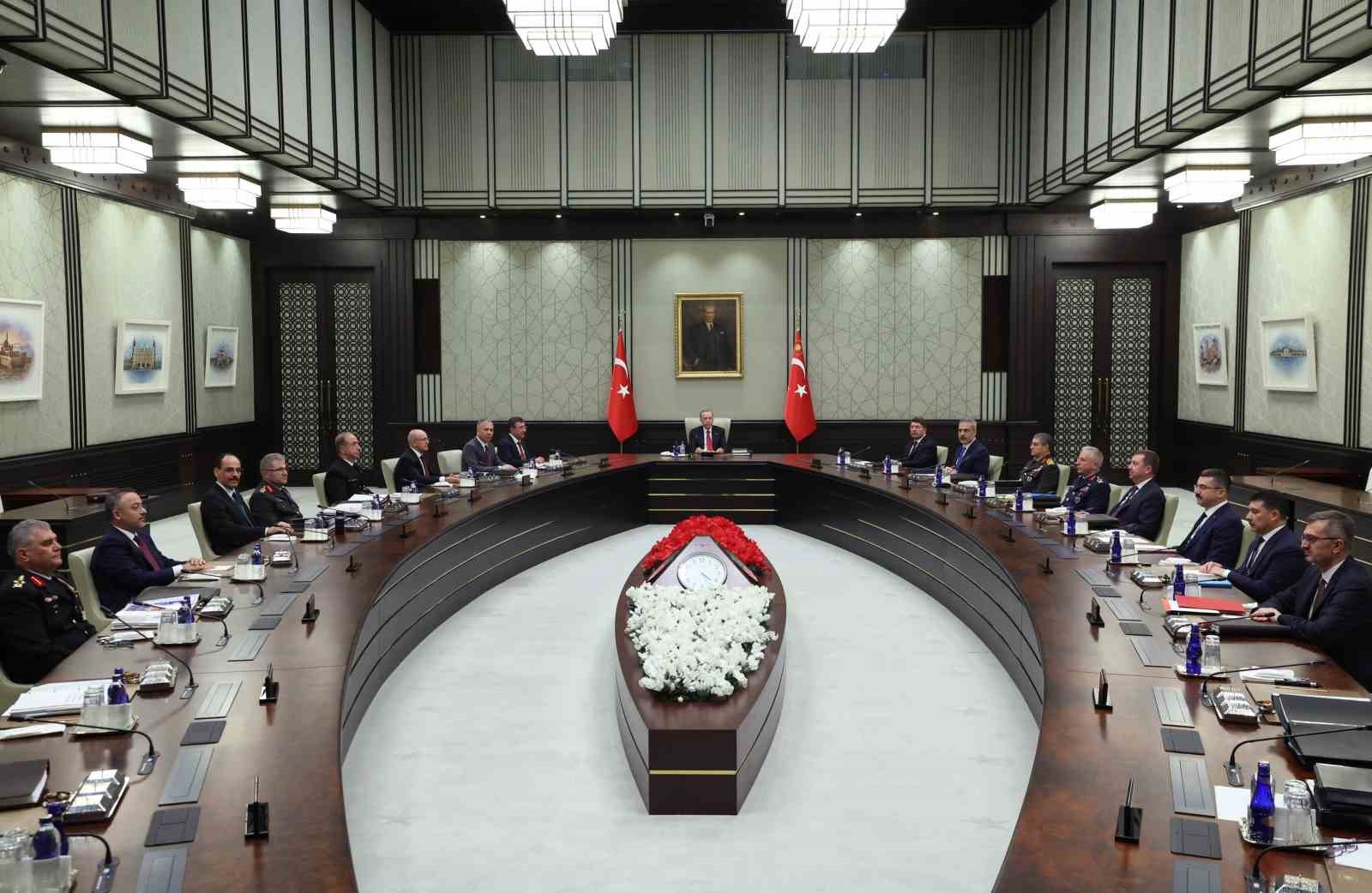MGK Bildirisi: "Türkiye, Gazze’de istikrarın teminatı olacak mekanizmalarda sorumluluk üstlenmeye hazır" 8 mgk bildirisi turkiye gazzede istikrarin teminati olacak mekanizmalarda sorumluluk ustlenmeye hazir 4 5PqPw8ej