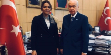 mhp-ardahan-il-teskilati-feshedildi-yeni-il-baskani-sevim-koselioren-oldu-yIlQVhTH.jpg