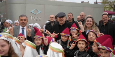 mhp-genel-baskan-yardimcisi-topsakal-avrupa-turklerle-iyi-gecinmek-zorunda-8zzyu3Qg.jpg