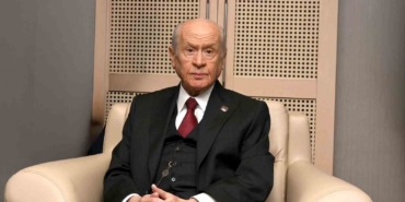 mhp-genel-baskani-bahceli-izzet-bey-akademik-kariyer-calismalarina-agirlik-vermek-icin-musaade-istemislerdir-cQkxHaLW.jpg