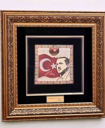 mhp-genel-baskani-bahceliden-cumhurbaskani-erdogana-hediye-ANvjpknh.jpg