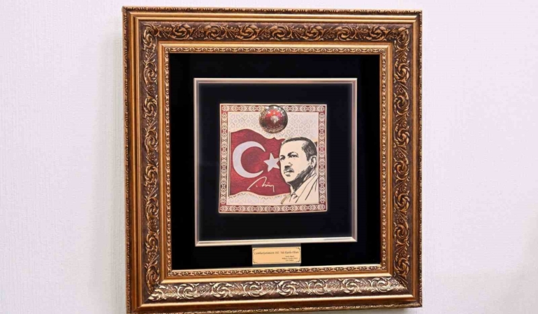 mhp-genel-baskani-bahceliden-cumhurbaskani-erdogana-hediye-ANvjpknh.jpg