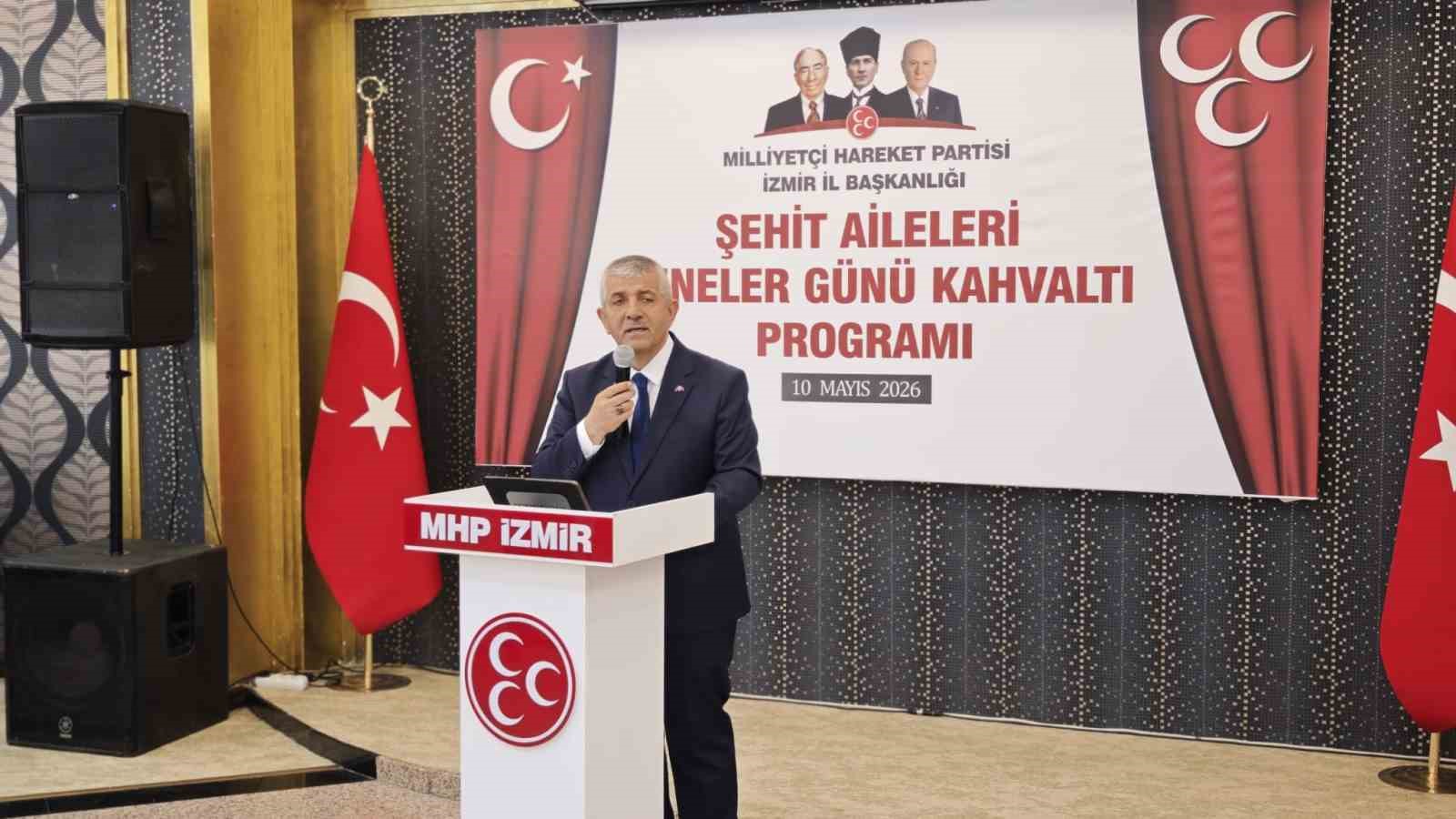MHP İzmir İl Başkanlığı’ndan anlamlı Anneler Günü kutlaması 4 mhp izmir il baskanligindan anlamli anneler gunu kutlamasi 0 T3jeXQ2X