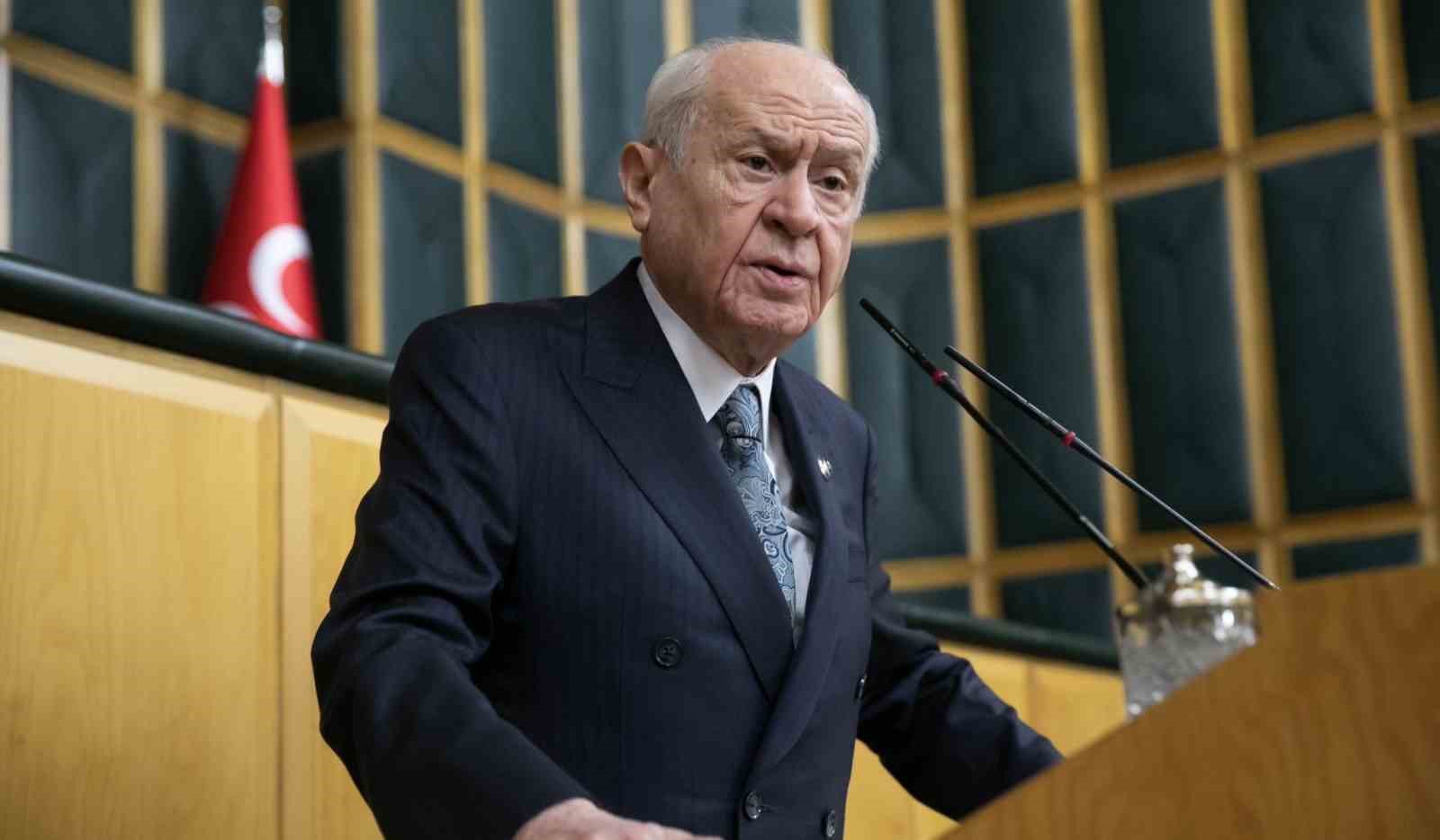 MHP lideri Bahçeli: "Abdullah Öcalan için statü açığı Terörsüz Türkiye hedefinin başarısına hizmet edecek biçimde ele alınmalıdır" 5 mhp lideri bahceli abdullah ocalan icin statu acigi terorsuz turkiye hedefinin basarisina hizmet edecek H5L9MqdH