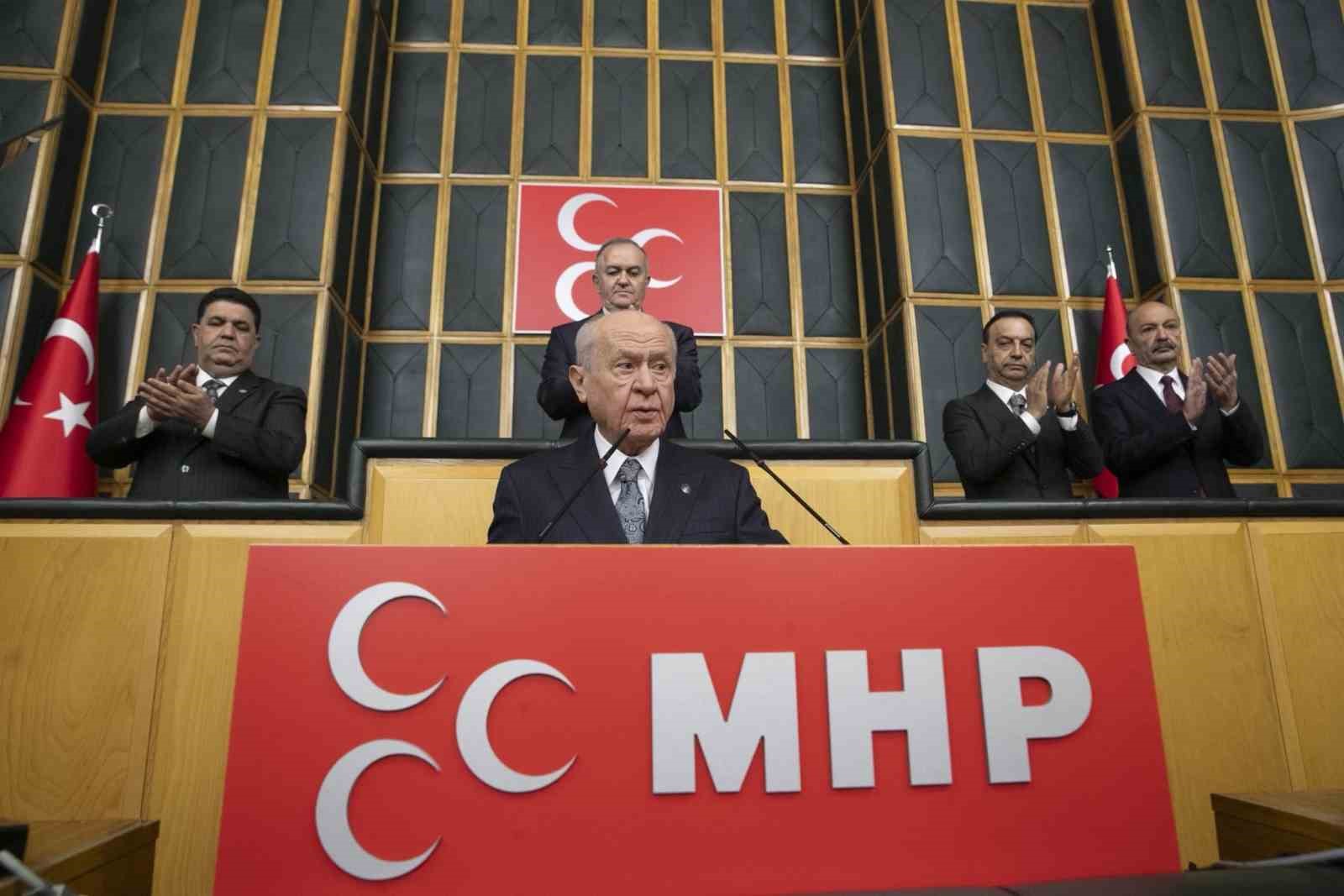 MHP lideri Bahçeli: "Abdullah Öcalan için statü açığı Terörsüz Türkiye hedefinin başarısına hizmet edecek biçimde ele alınmalıdır" 4 mhp lideri bahceli abdullah ocalan icin statu acigi terorsuz turkiye hedefinin basarisina hizmet edecek rll1GJhw