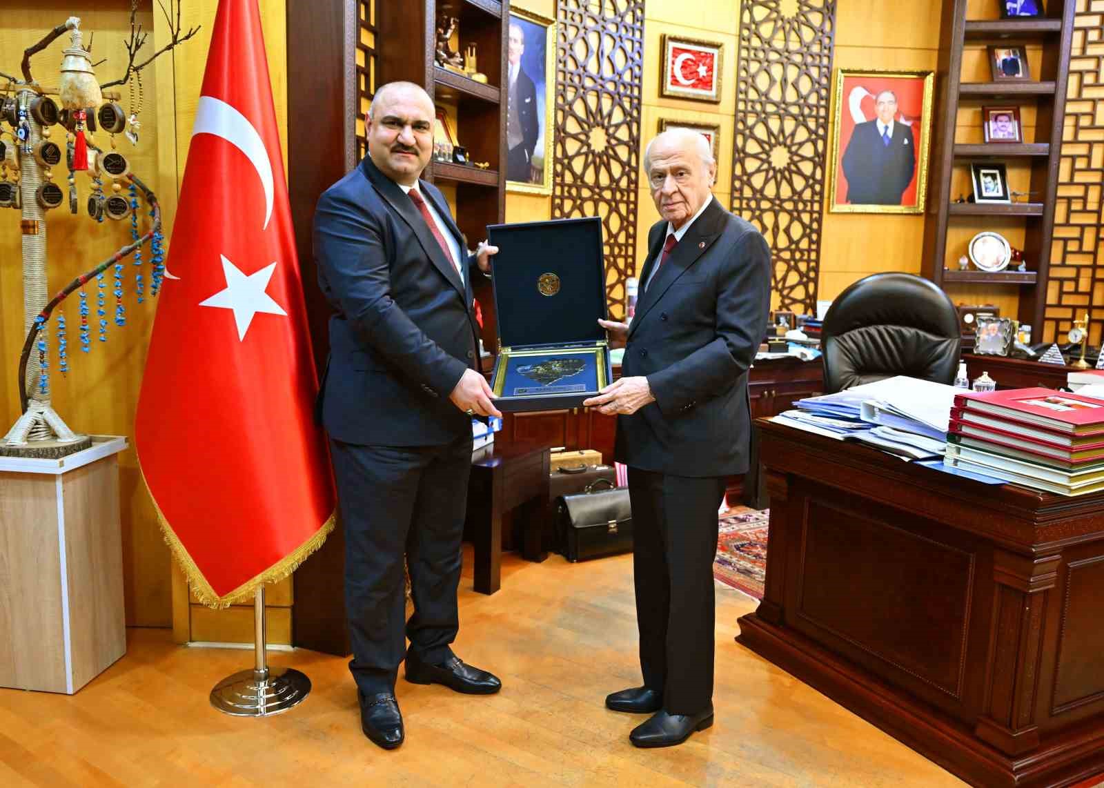 mhp lideri bahceli kerkuk valisi agayi kabul etti 0 nNeJhj9i