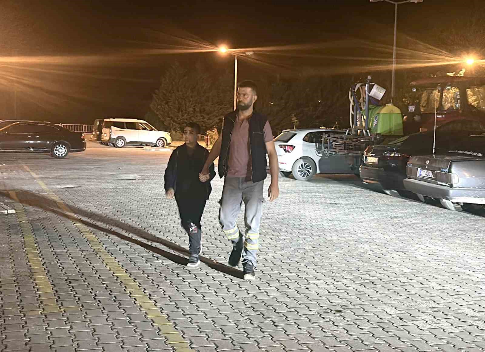 mide bulantisi ve kusma sikayetiyle cok sayida ogrenci hastaneye muracaat etti 1 8reKkQyz