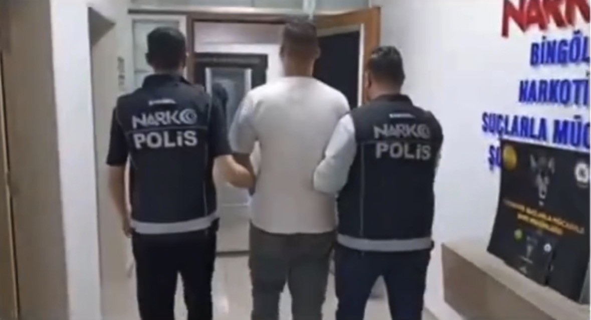 mide ve bagirsaklarinda uyusturucu ele gecirilen 3 supheli tutuklandi 0 1WMnOsgJ
