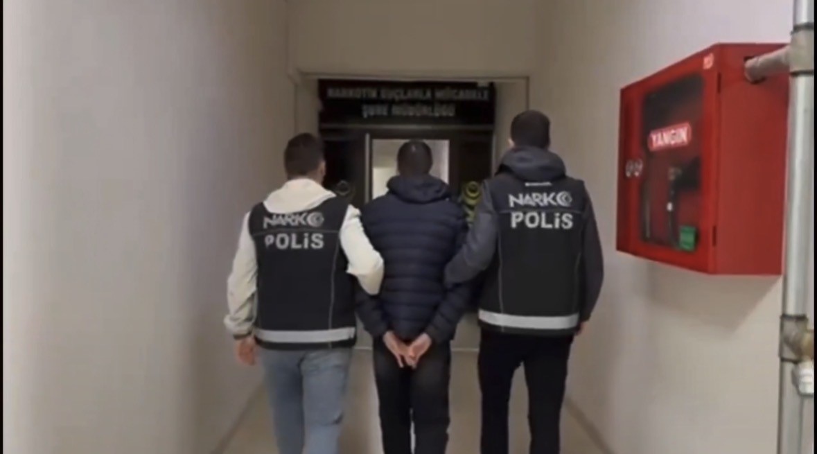 mide ve bagirsaklarinda uyusturucu tasiyan supheli yakalandi 0 2MevUdUI